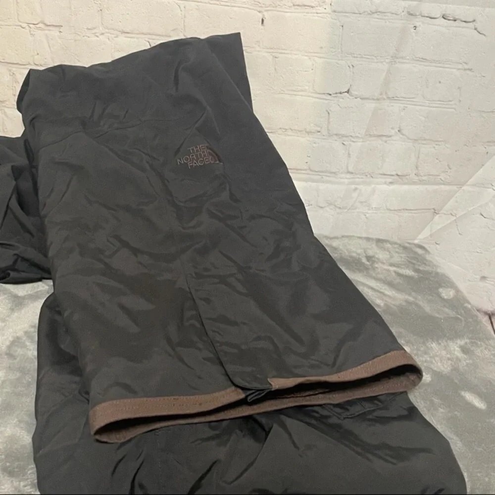 44.The North Face Monte Cryptic Cargo Pants